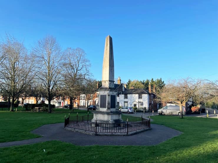 war-monument-old-town-love-stevenage