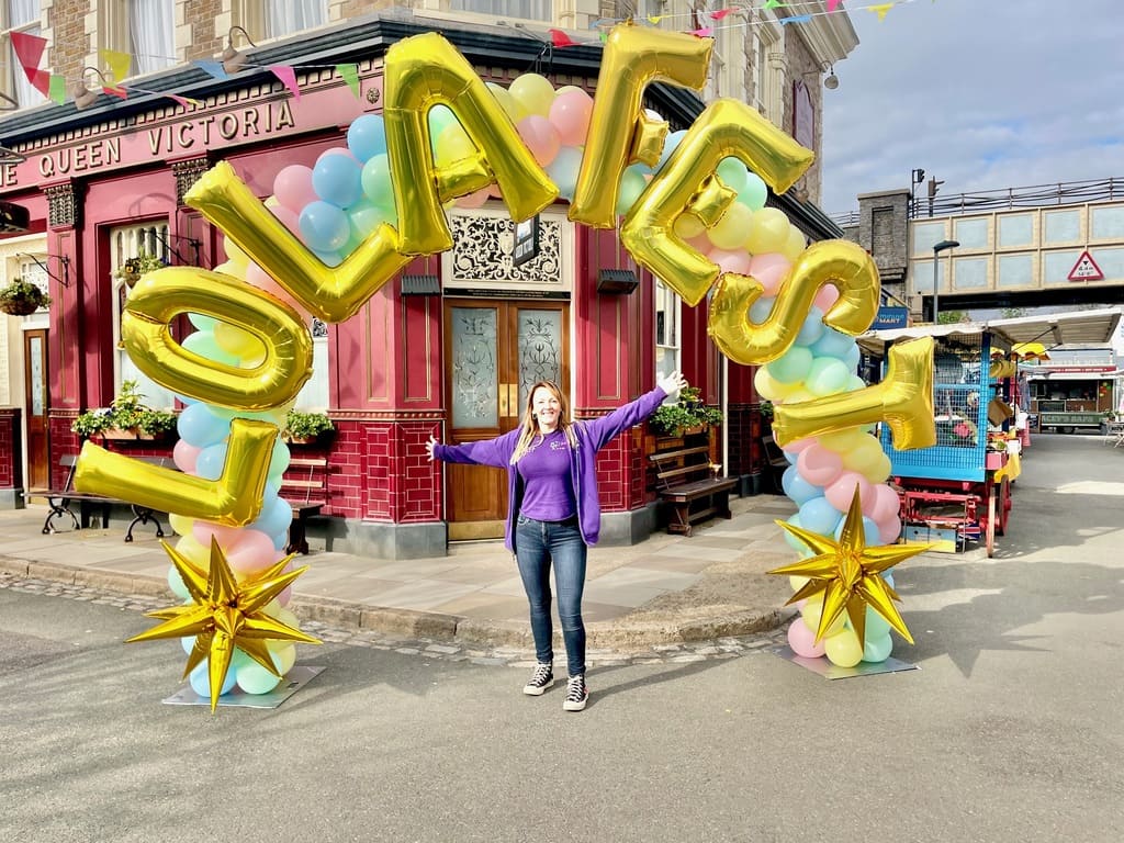 Stevenage Balloon Artist Gets National Fame on Eastenders!