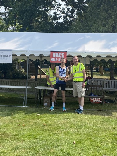 David Harris-Cherguit FVS receiving his award after the Burnham Beeches Half Marathon (2)