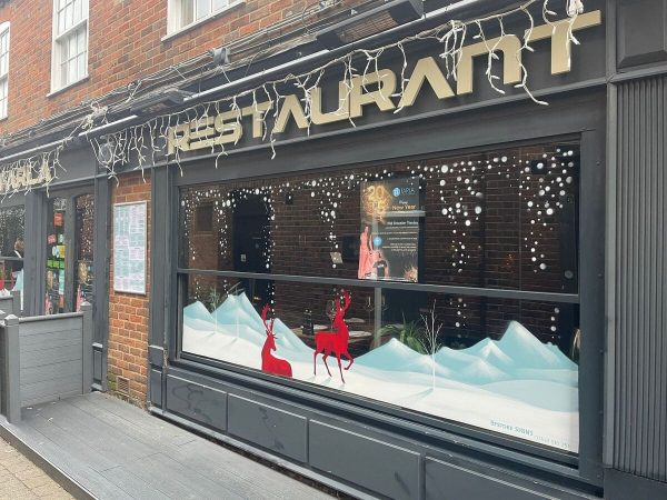 tarla-restaurant-stevenage-christmas-shop-window-2024